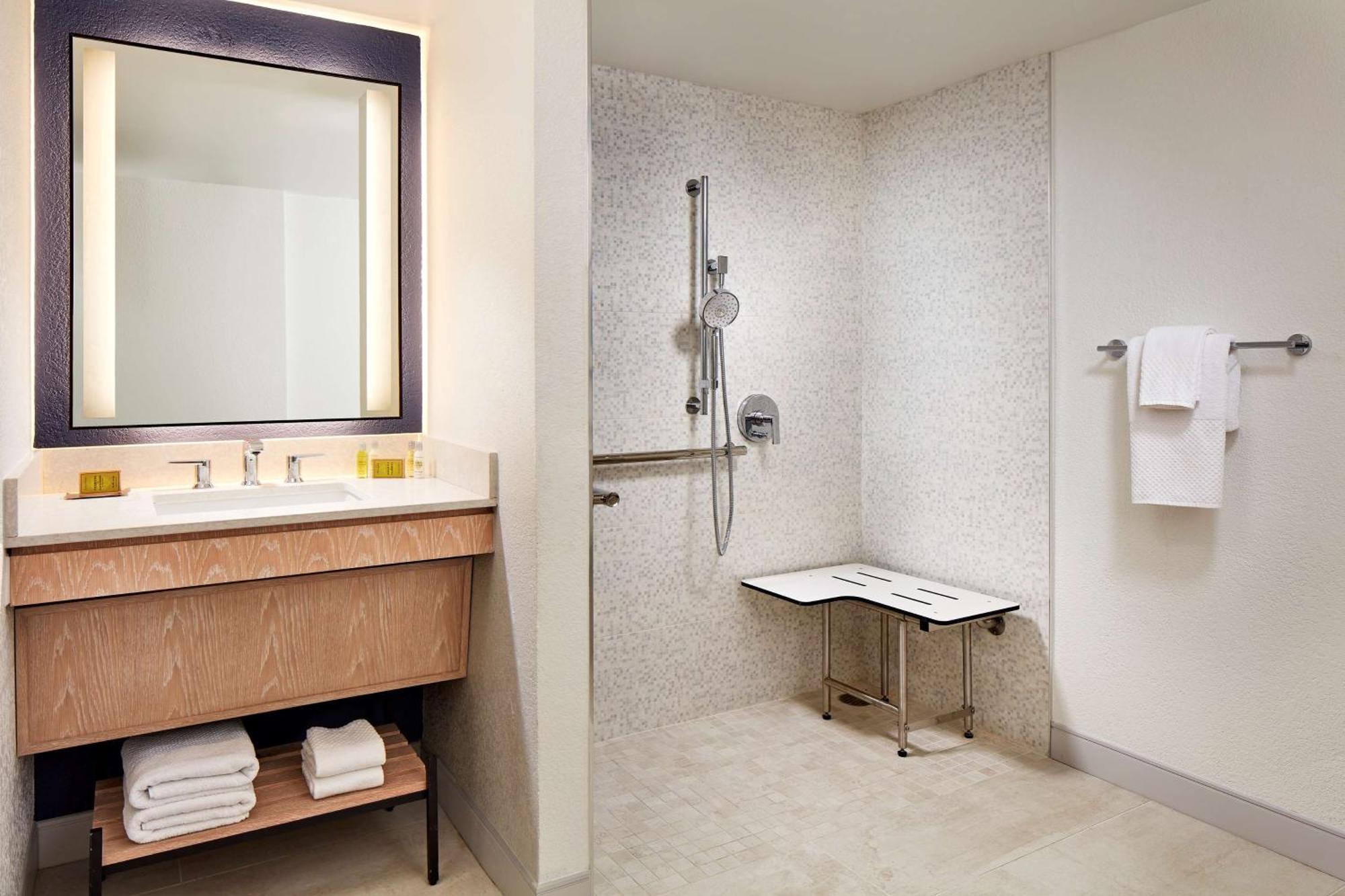 Hotel Mdr Marina Del Rey- A Doubletree By Hilton Los Angeles Ngoại thất bức ảnh